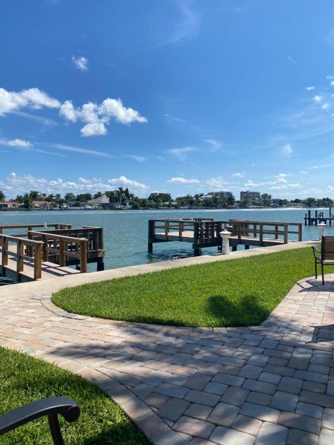 Treasure Island Beach, Fl Waterfront Condo Located Steps Away From The Intracoastal Waterway St. Pete Beach Exterior foto