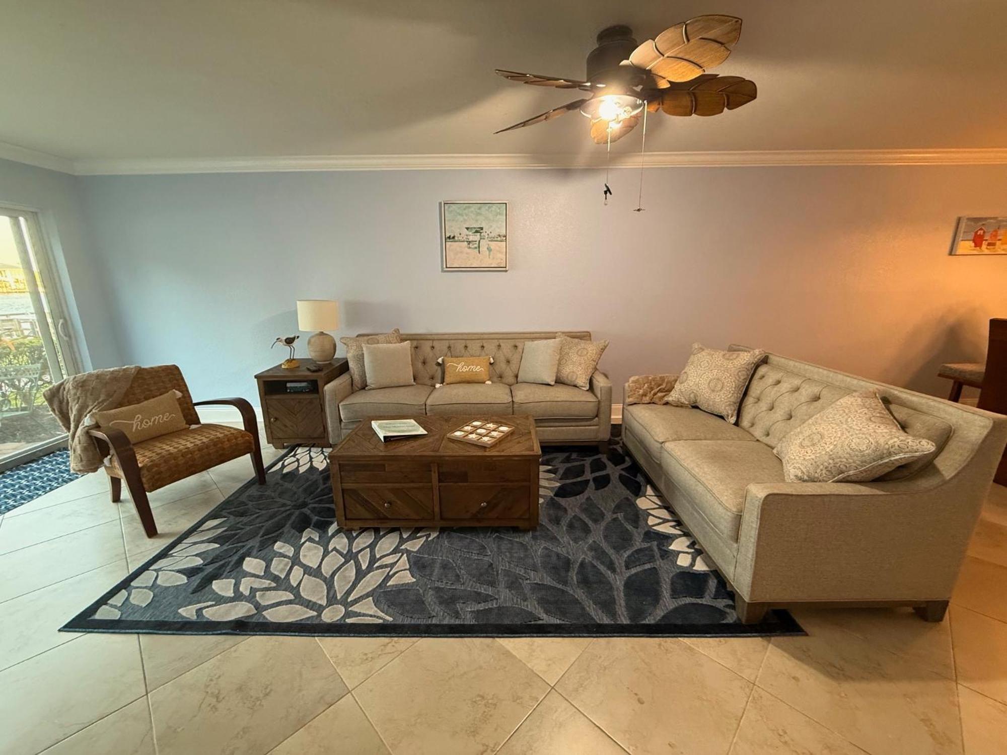 Treasure Island Beach, Fl Waterfront Condo Located Steps Away From The Intracoastal Waterway St. Pete Beach Exterior foto