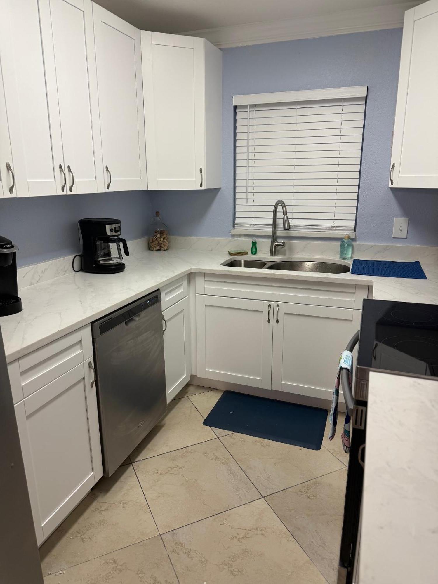 Treasure Island Beach, Fl Waterfront Condo Located Steps Away From The Intracoastal Waterway St. Pete Beach Exterior foto