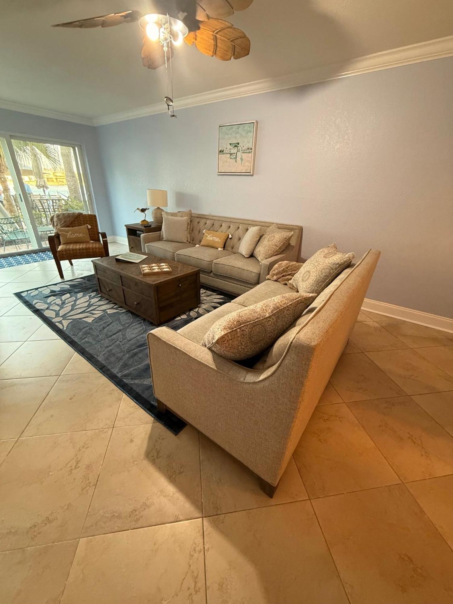 Treasure Island Beach, Fl Waterfront Condo Located Steps Away From The Intracoastal Waterway St. Pete Beach Exterior foto