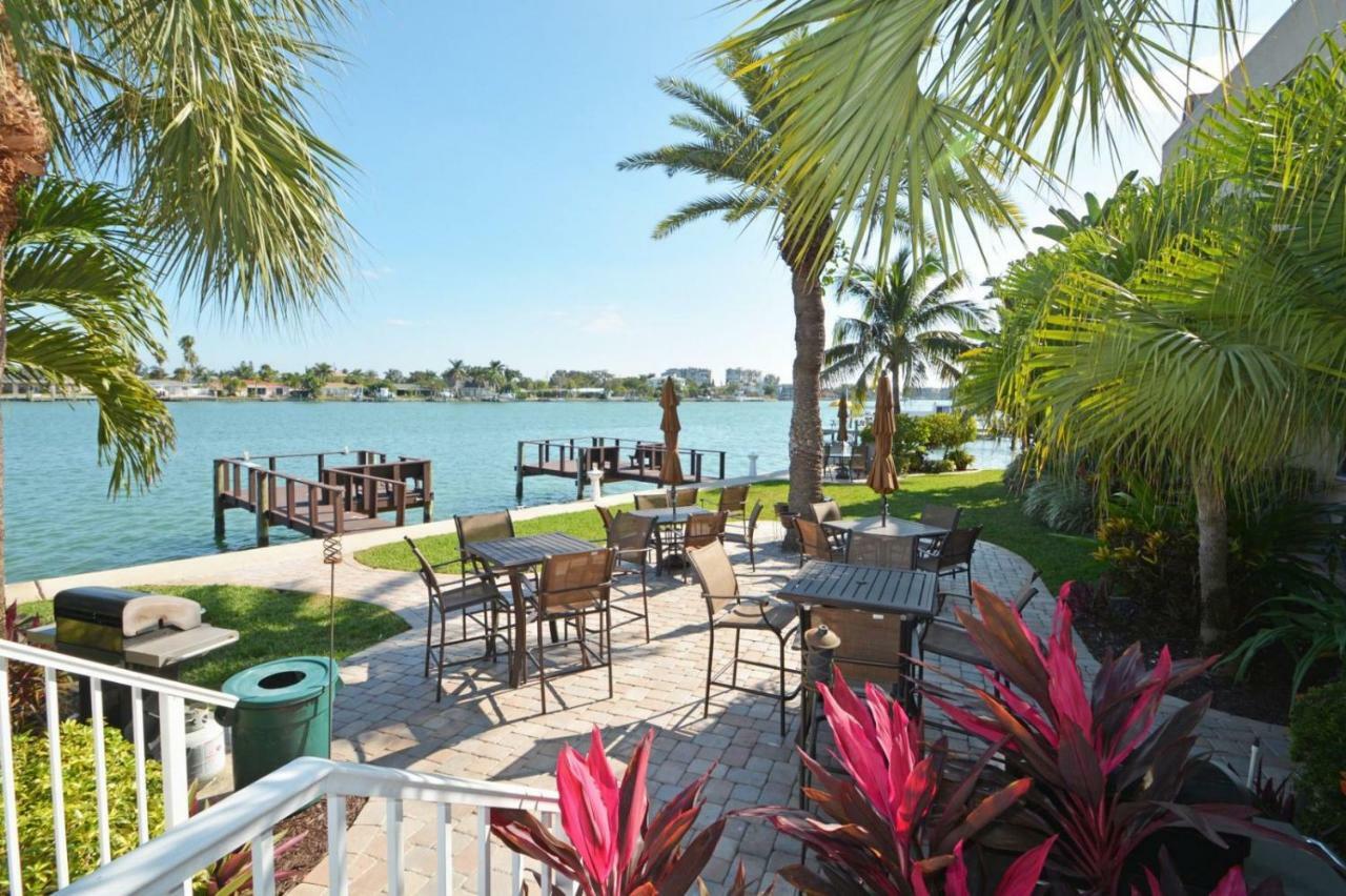 Treasure Island Beach, Fl Waterfront Condo Located Steps Away From The Intracoastal Waterway St. Pete Beach Exterior foto
